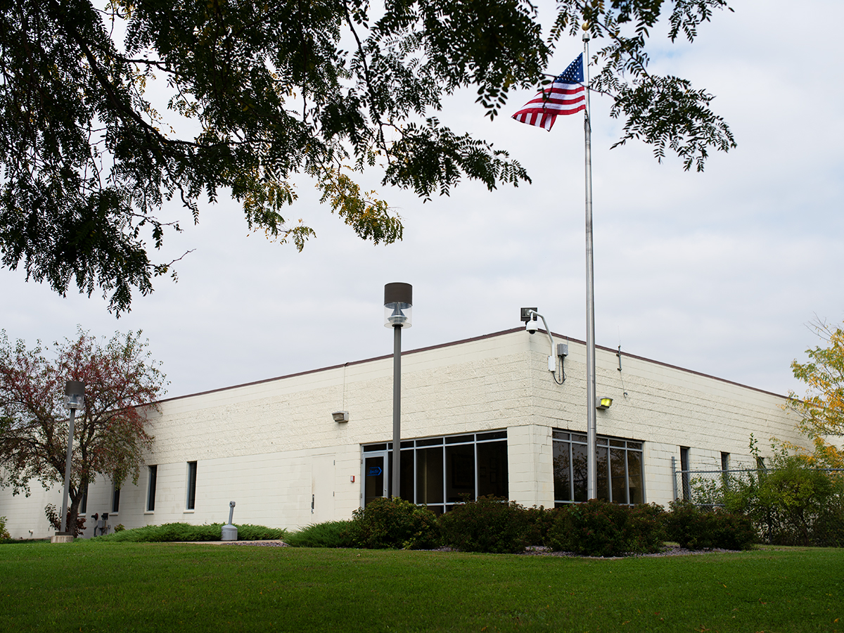 A 65,000 square foot manufacturing facility in New Ulm, MN, co-operated by INTEGRALdx and SpecSys, Inc. It is one of our two facilities for concrete redi-mix trucks.
