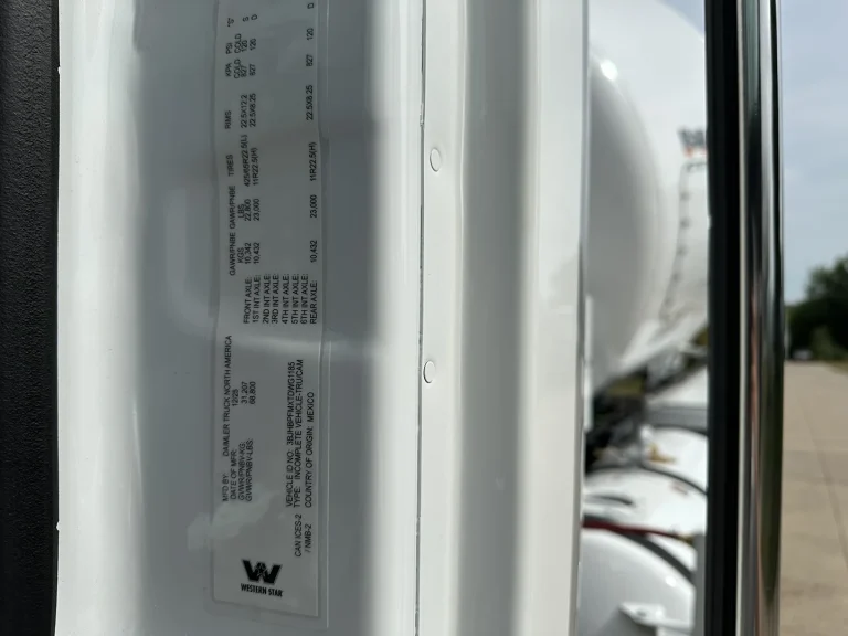 3BJHBPFMXTDWG1185 (2)