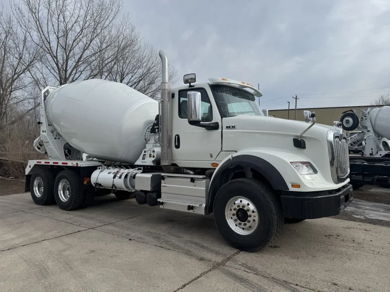 The front right of the EASI REDI-Mix Truck.